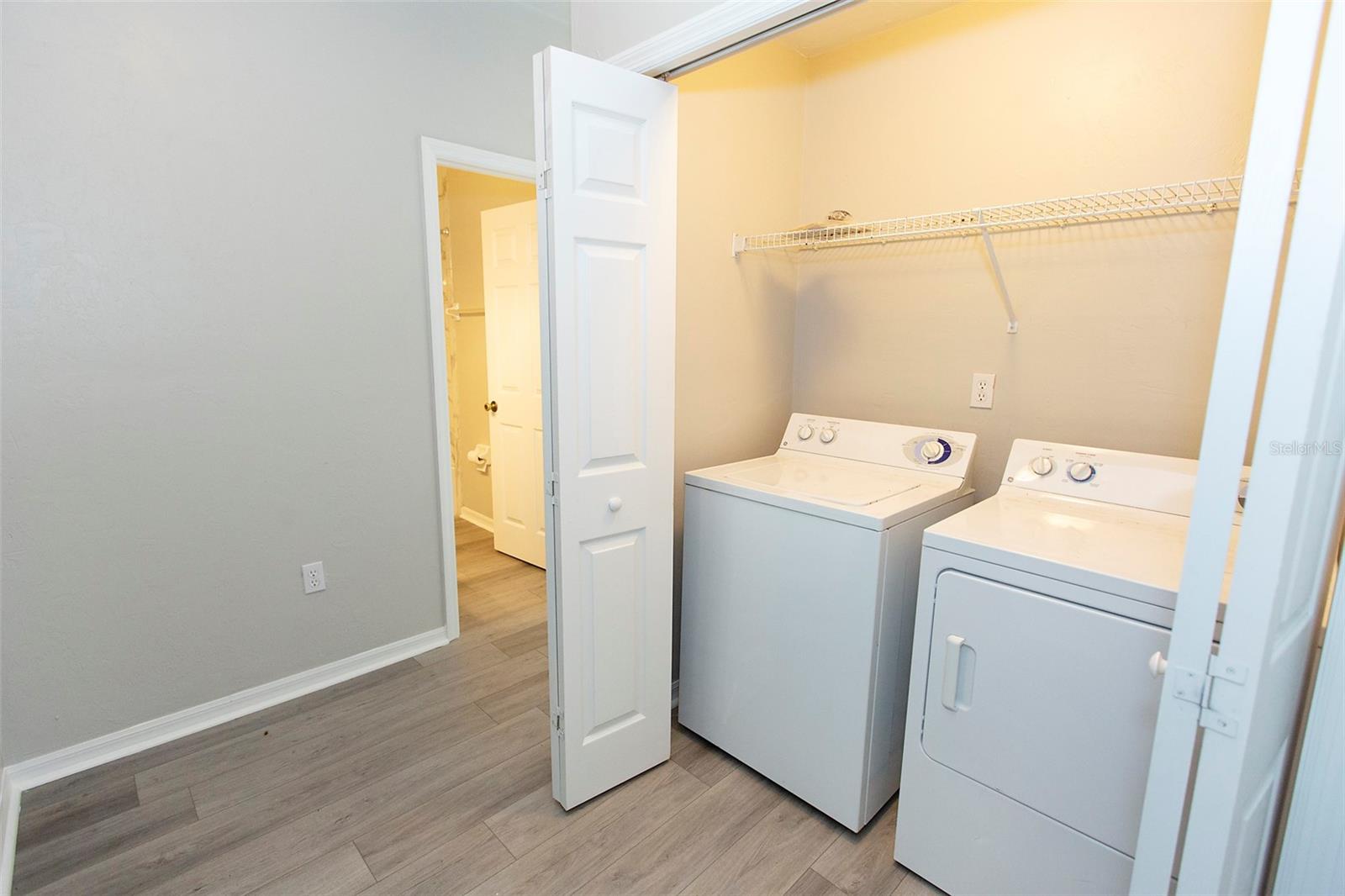 BLUES CREEK GARDENS - Residential Lease