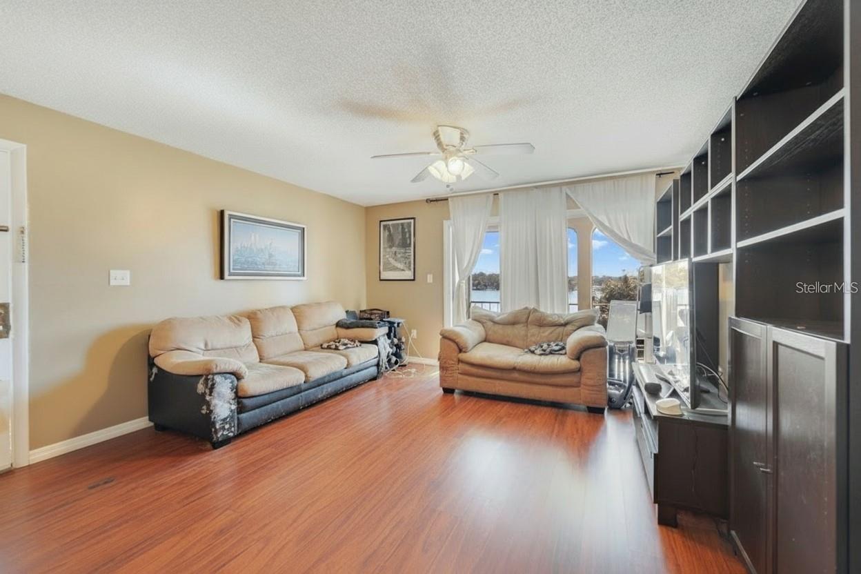 ROYAL ARMS CONDO - Residential Lease