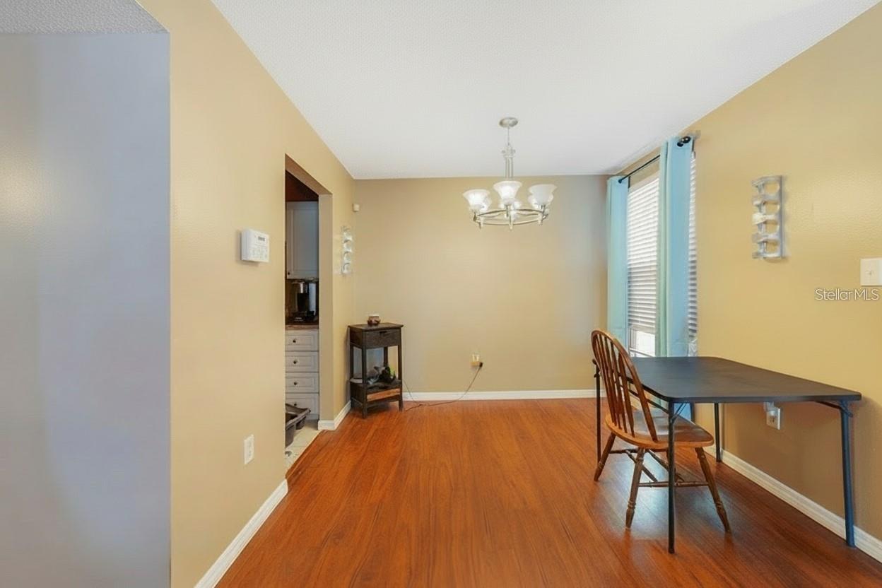 ROYAL ARMS CONDO - Residential Lease