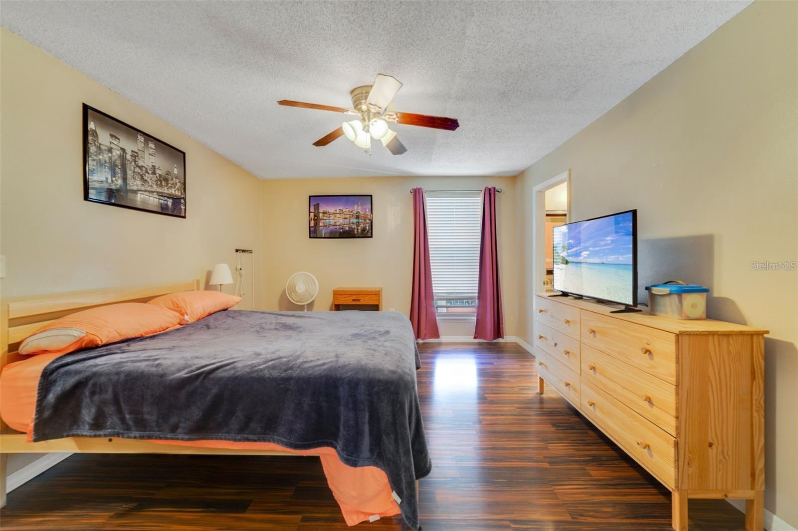 ROYAL ARMS CONDO - Residential Lease