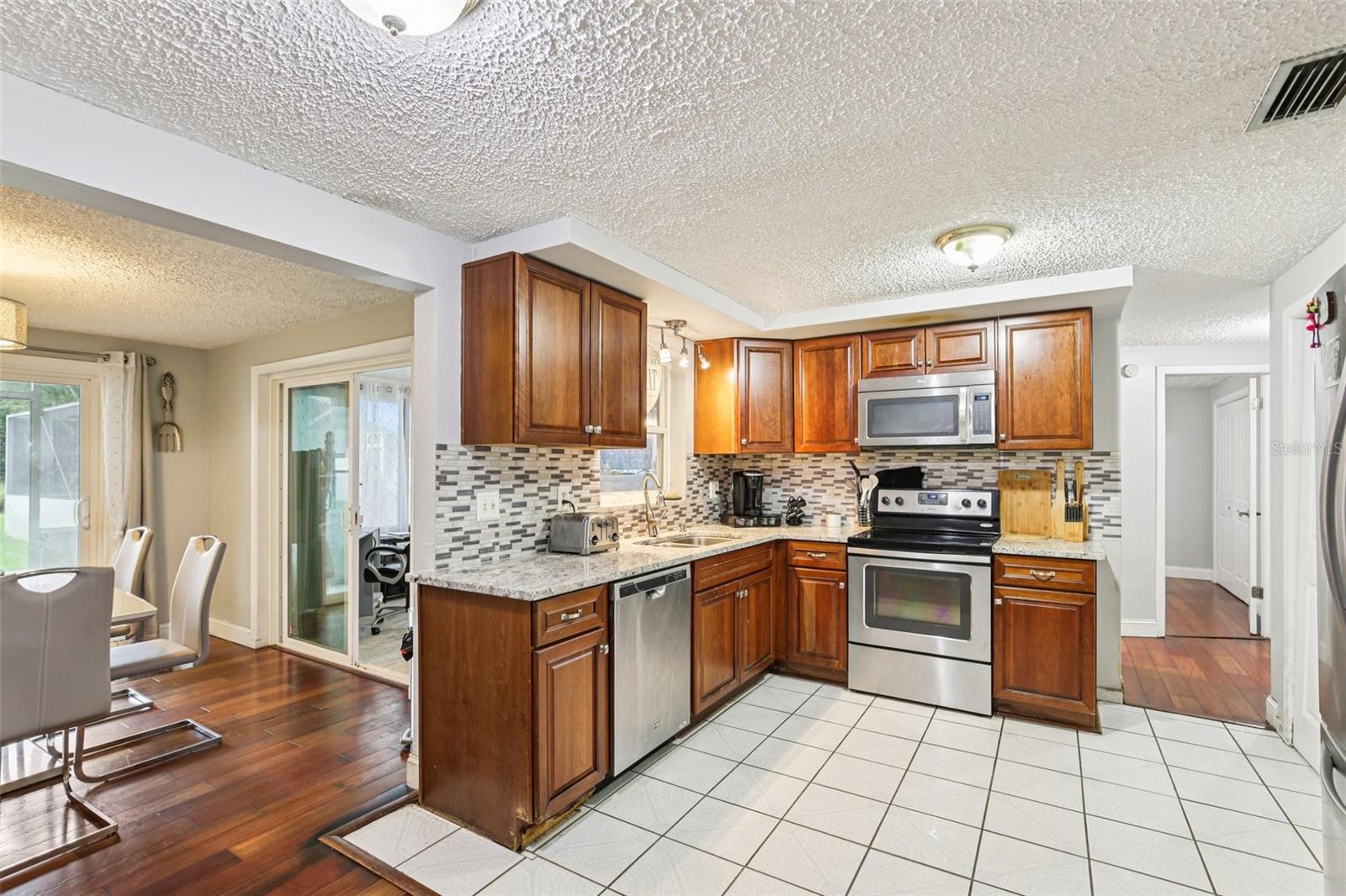 5818 BAKER ROAD
