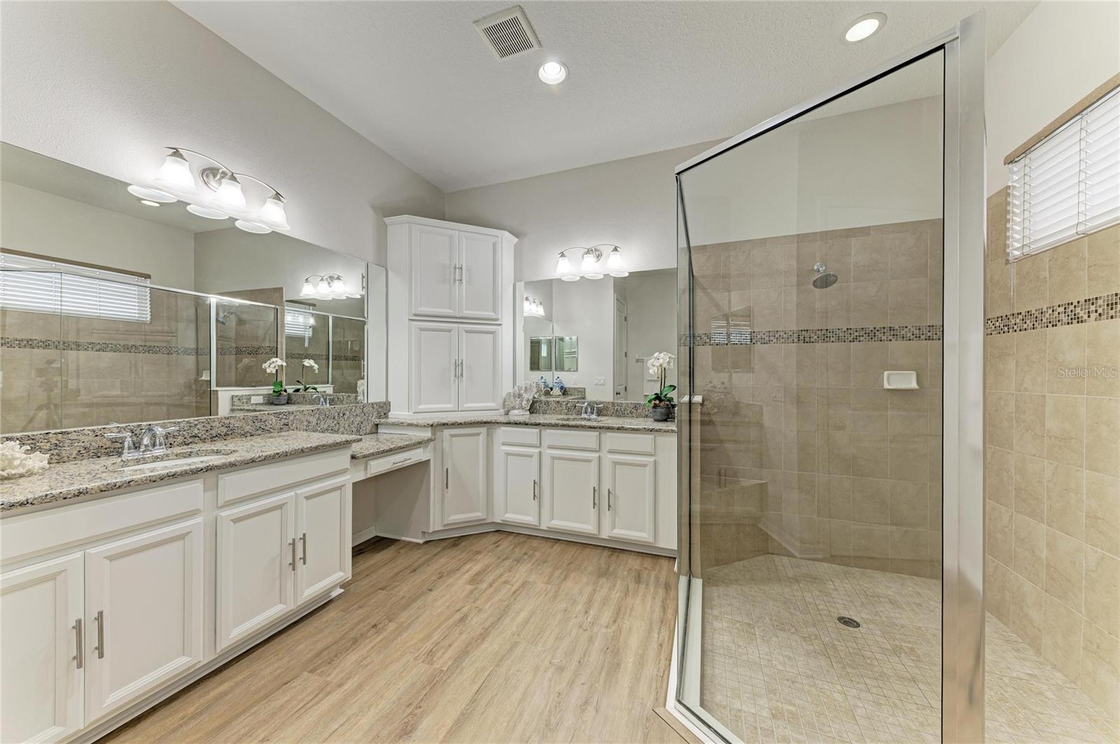 ARBOR RESERVE - Residential Lease