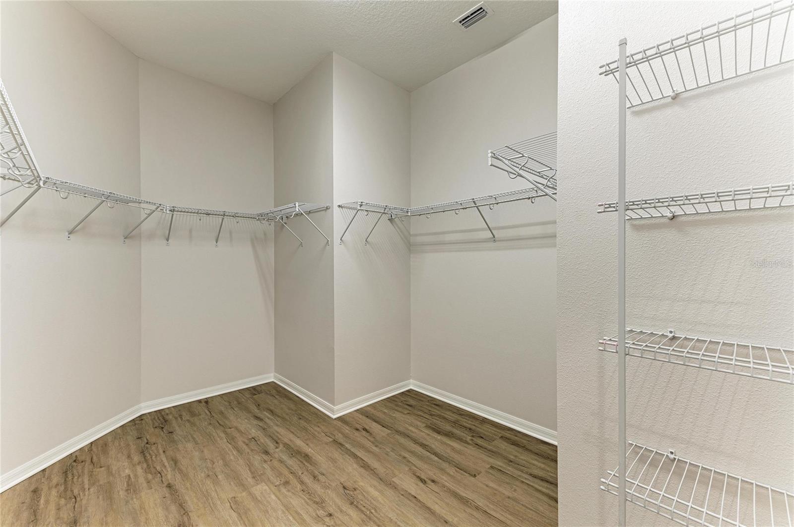 ARBOR RESERVE - Residential Lease