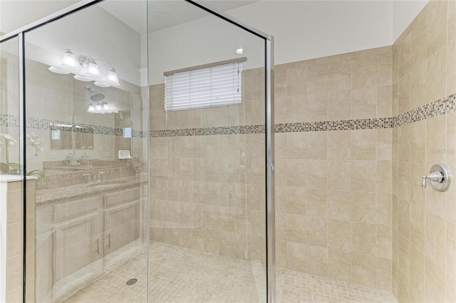 ARBOR RESERVE - Residential Lease