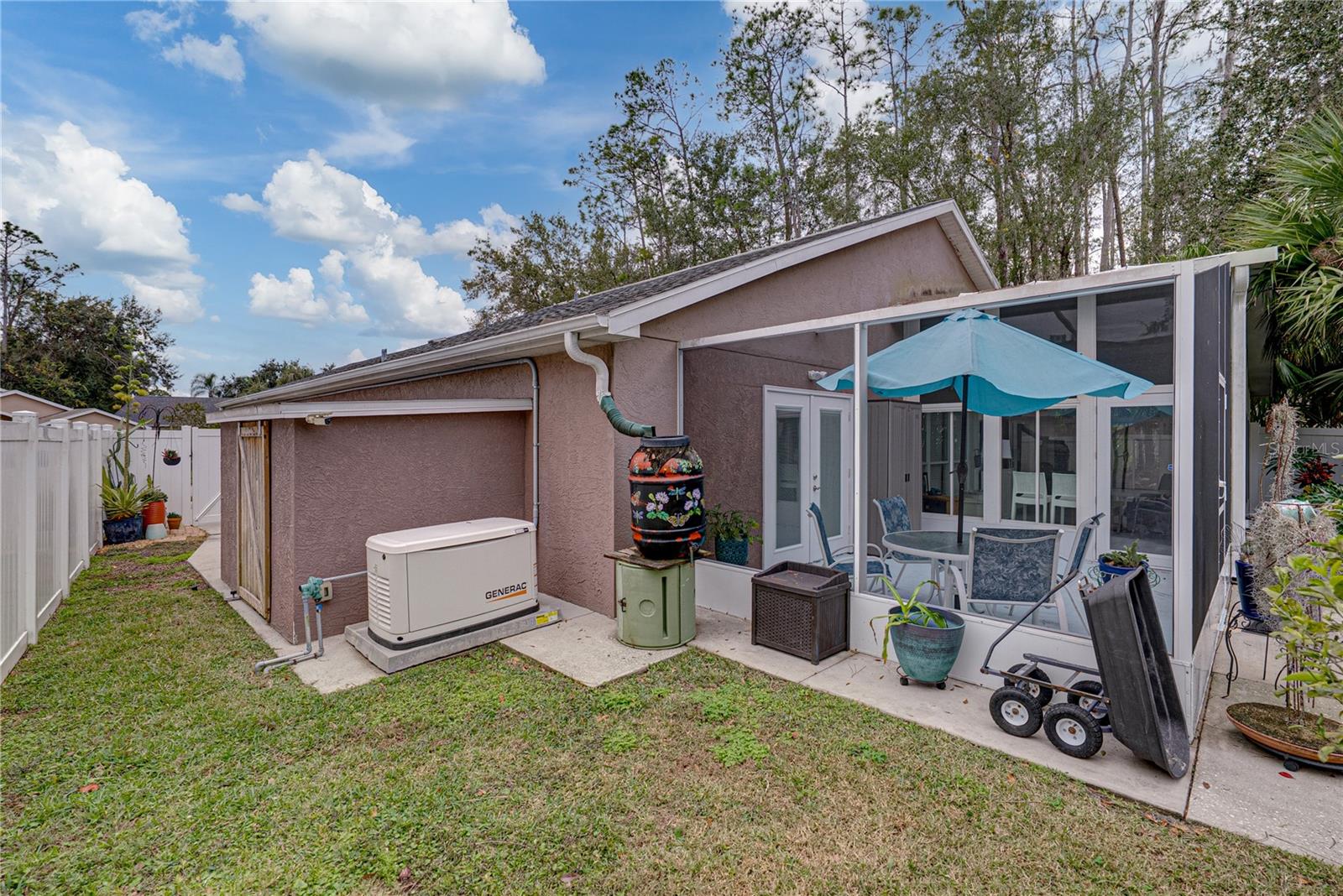 LAKE BERNADETTE - Residential