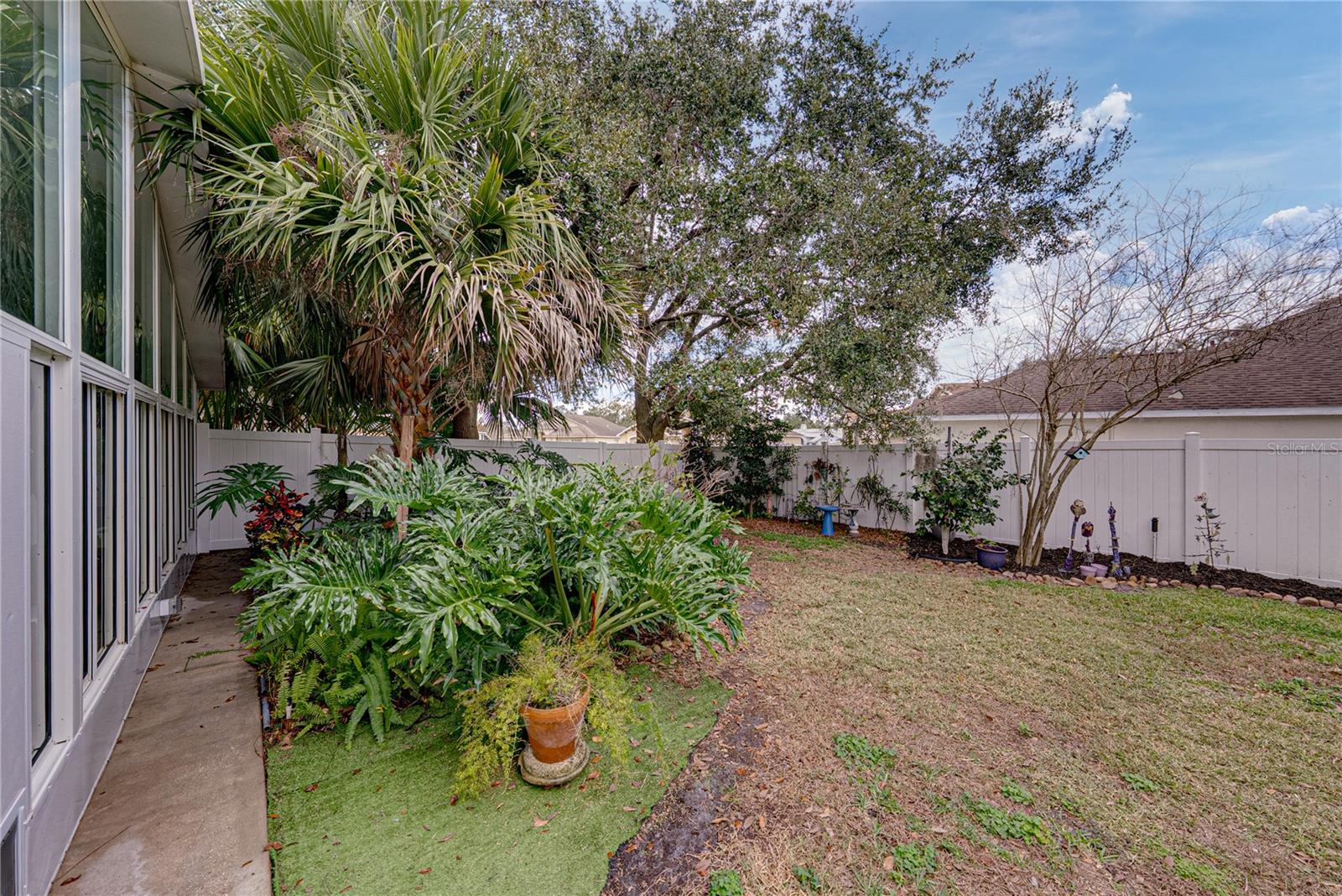 LAKE BERNADETTE - Residential