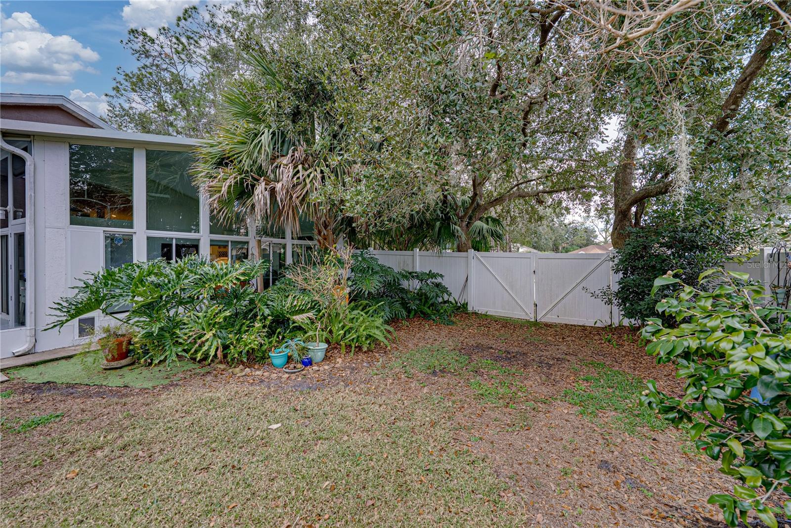 LAKE BERNADETTE - Residential