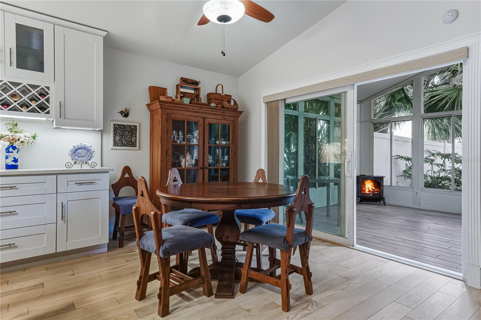 LAKE BERNADETTE - Residential