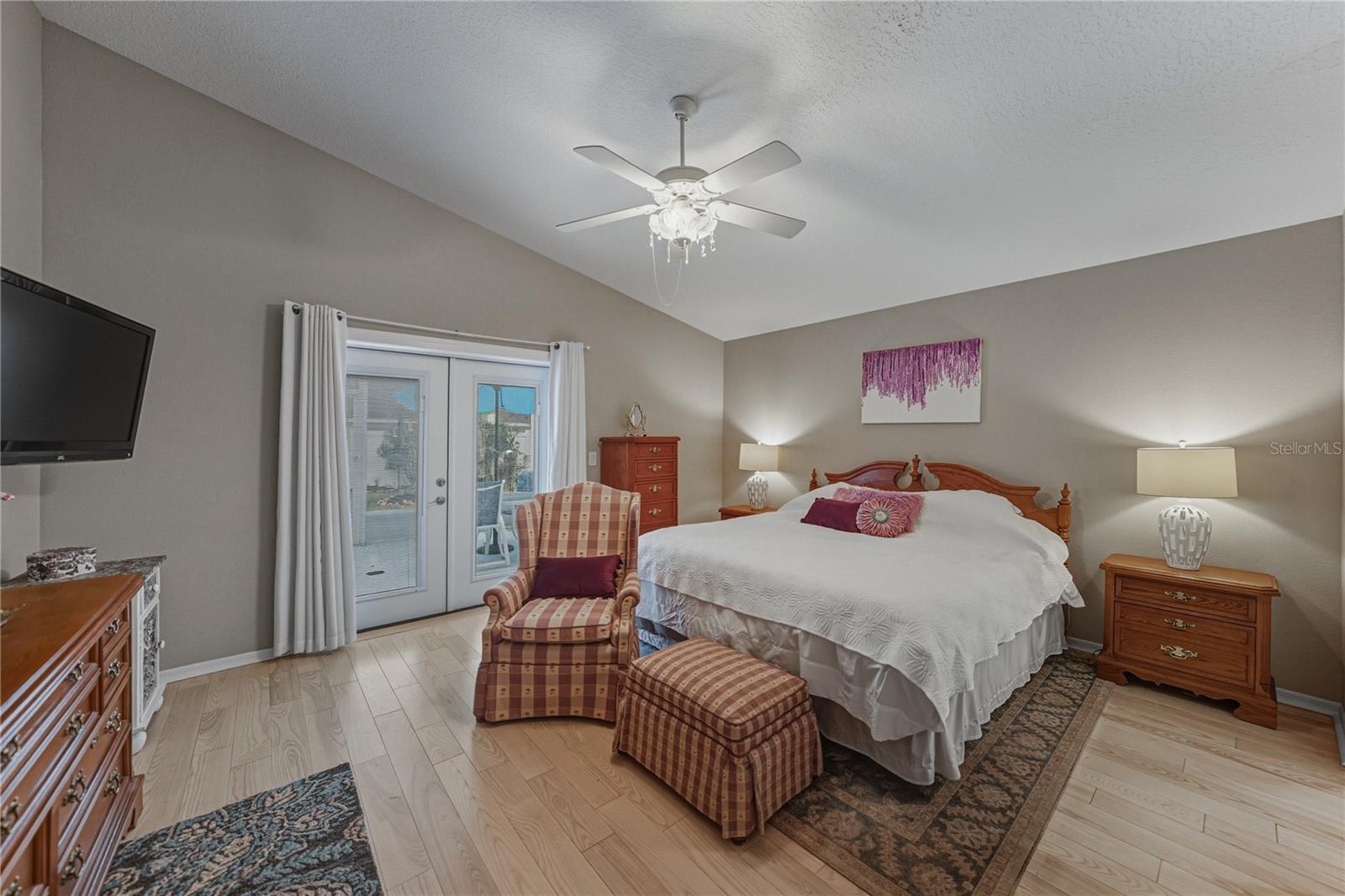 LAKE BERNADETTE - Residential