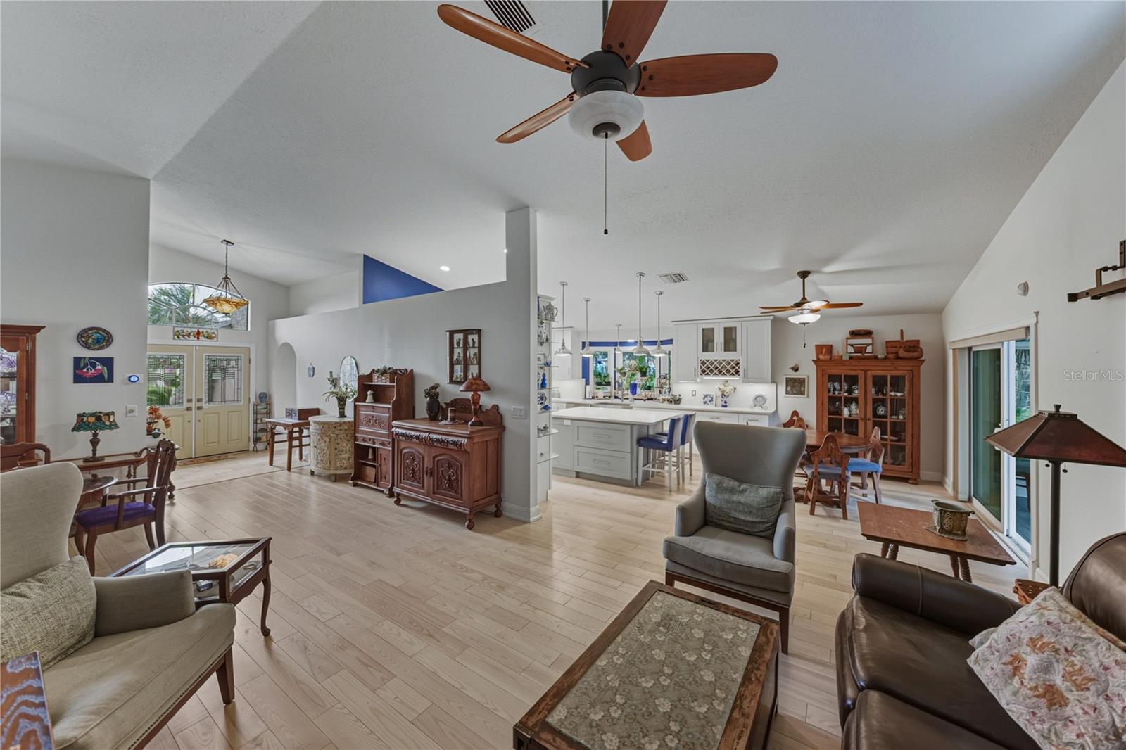 LAKE BERNADETTE - Residential