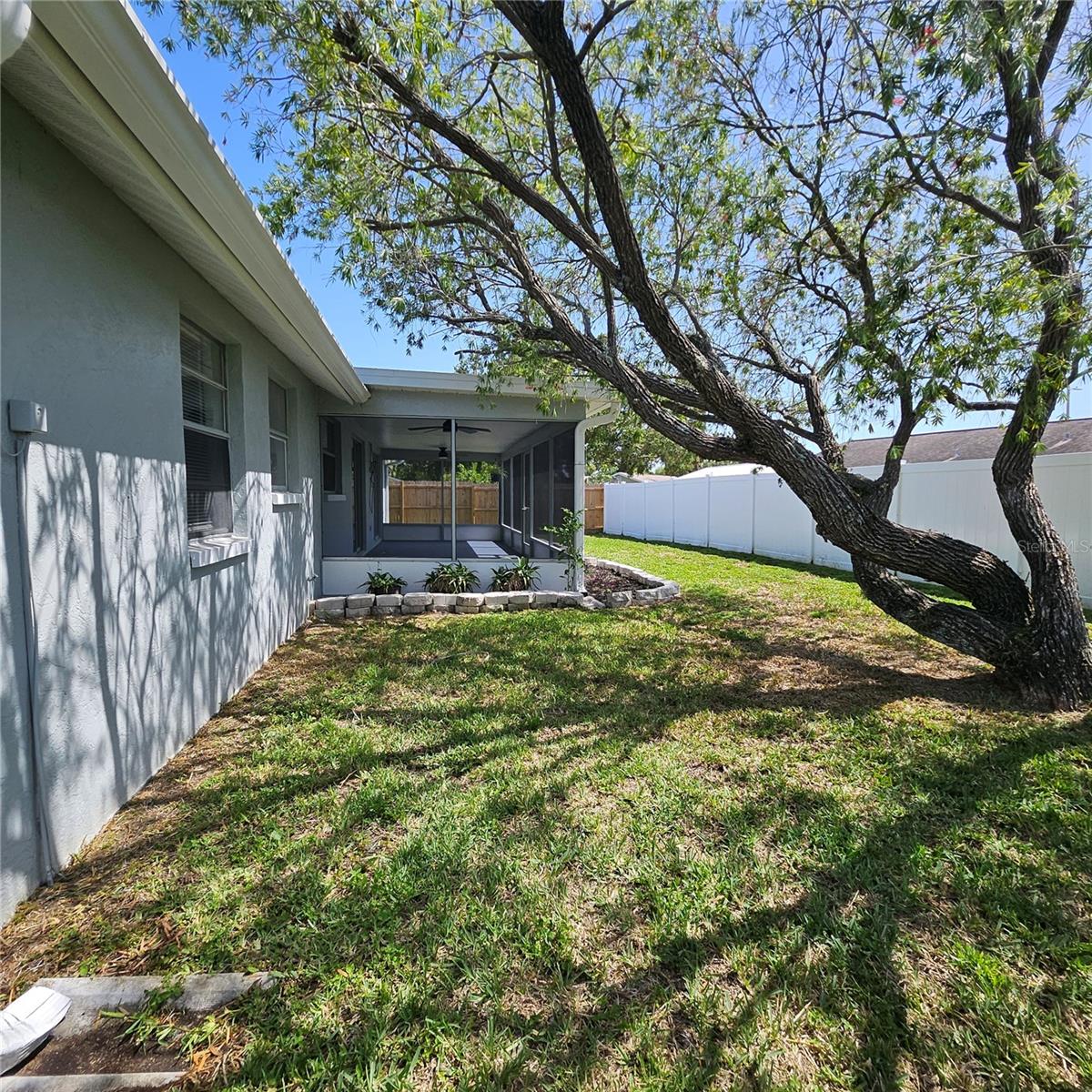 APOLLO BEACH UNIT FOUR - Residential Lease