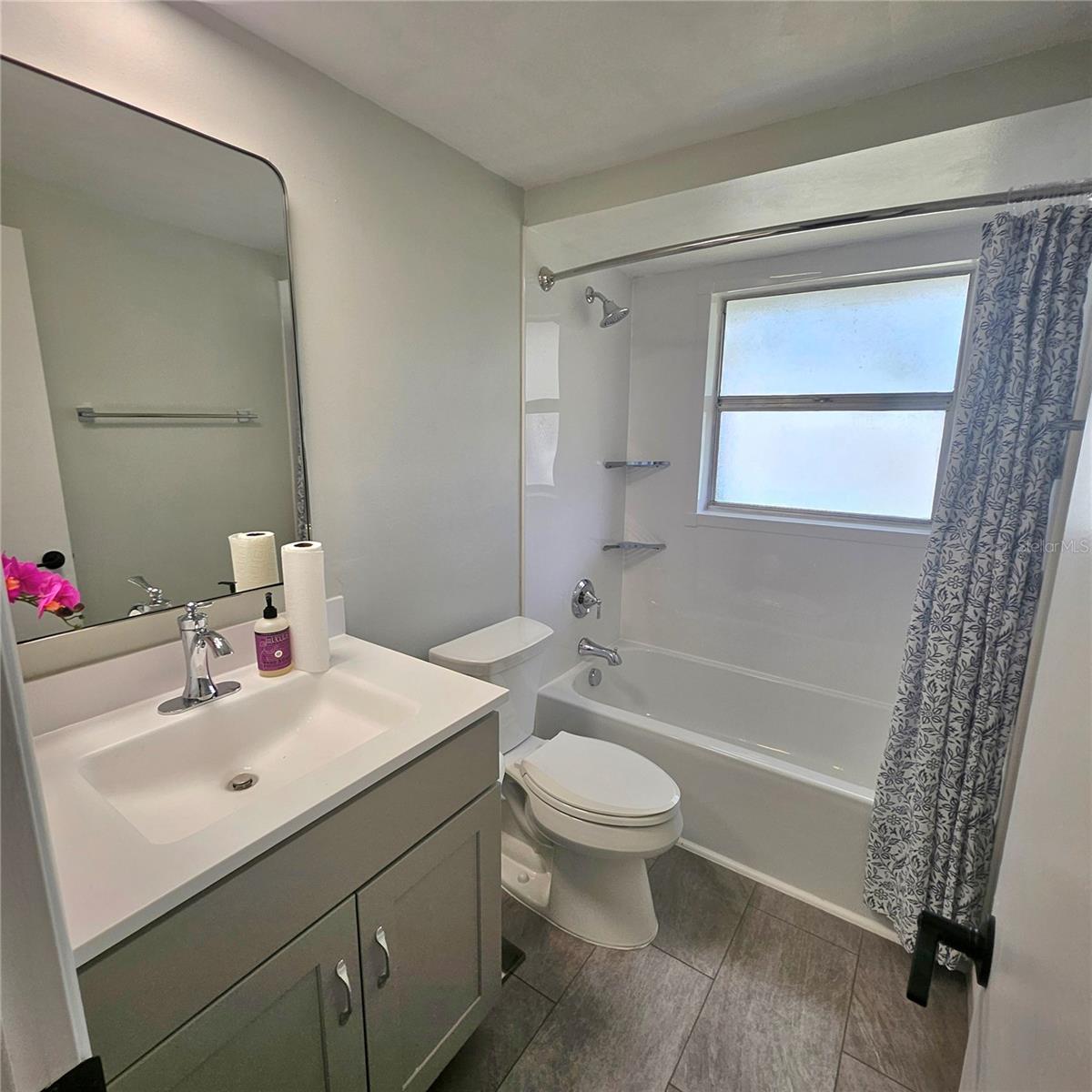 APOLLO BEACH UNIT FOUR - Residential Lease