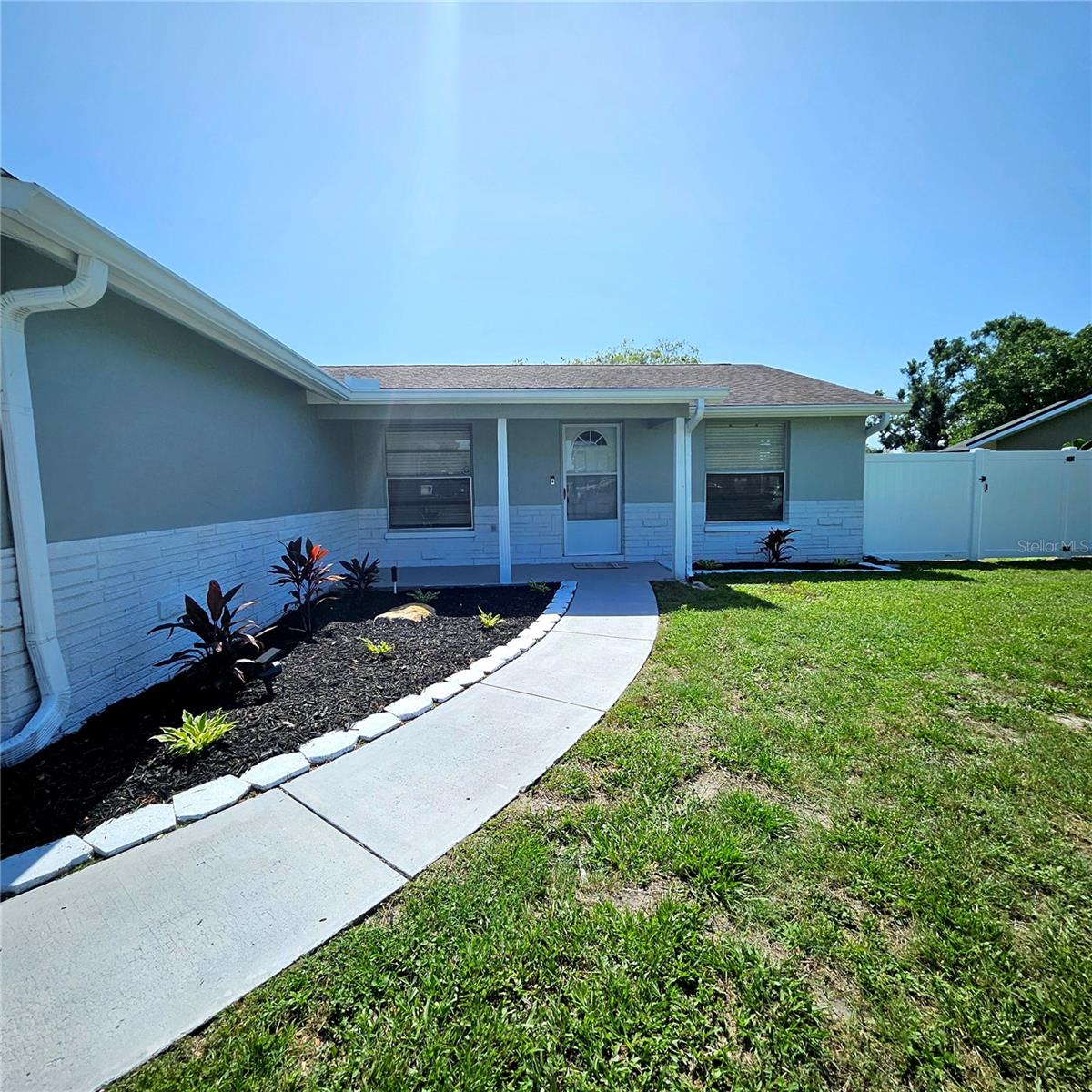 APOLLO BEACH UNIT FOUR - Residential Lease