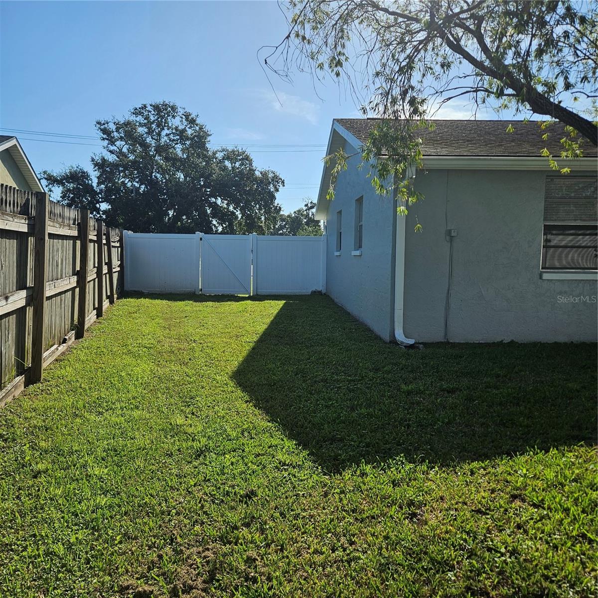 APOLLO BEACH UNIT FOUR - Residential Lease