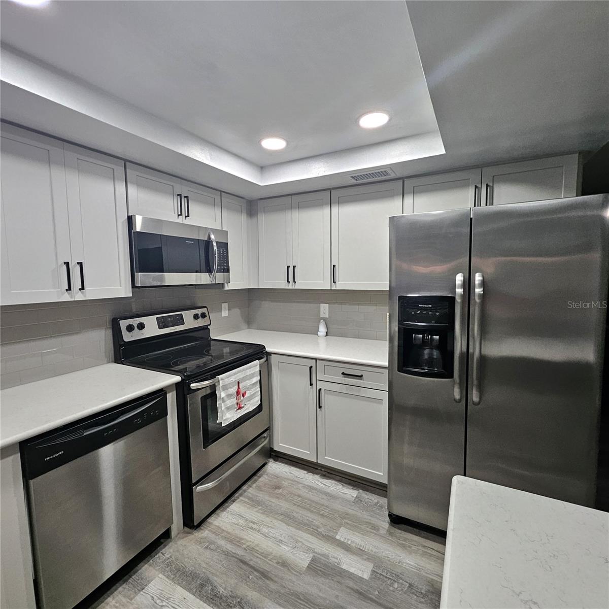 APOLLO BEACH UNIT FOUR - Residential Lease