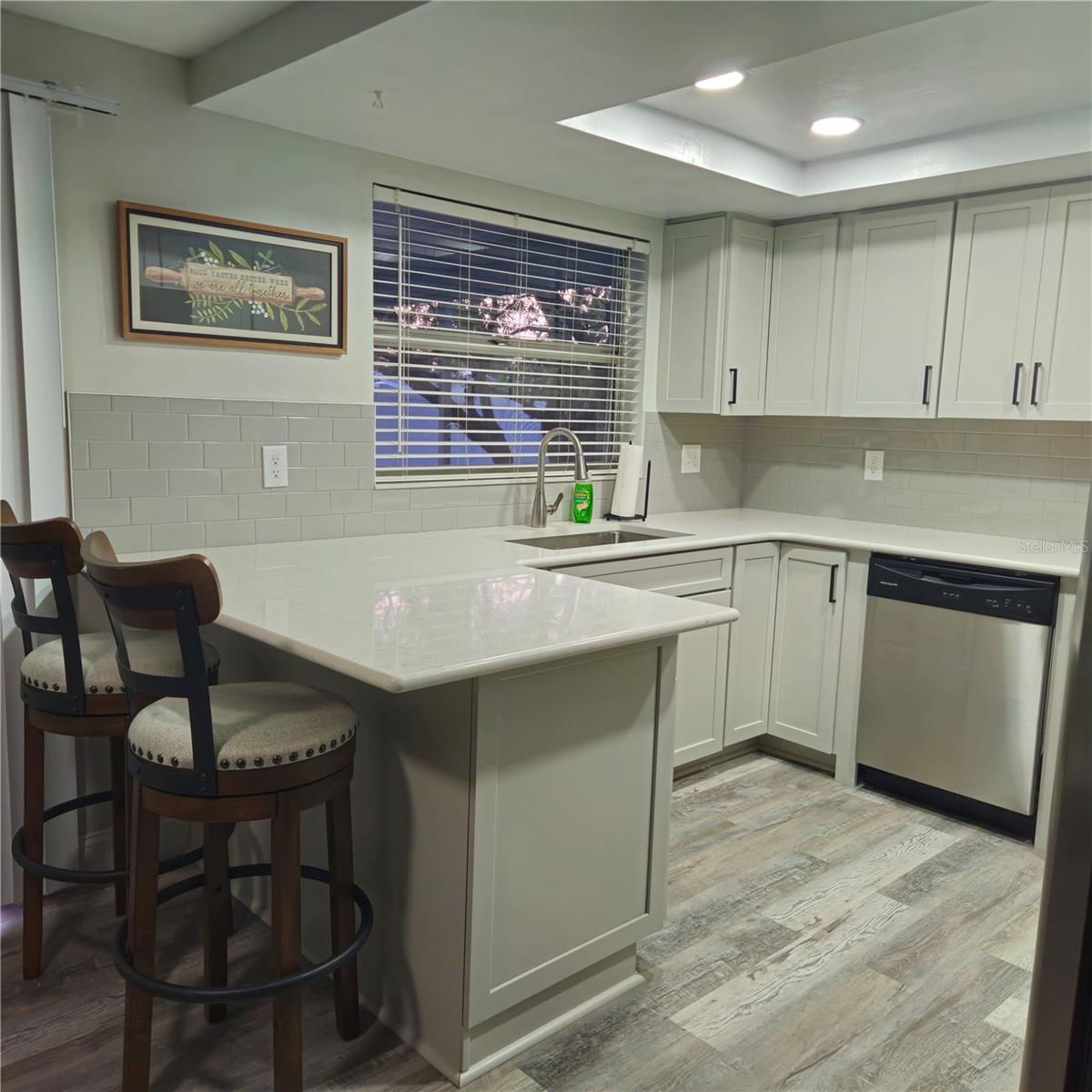 APOLLO BEACH UNIT FOUR - Residential Lease