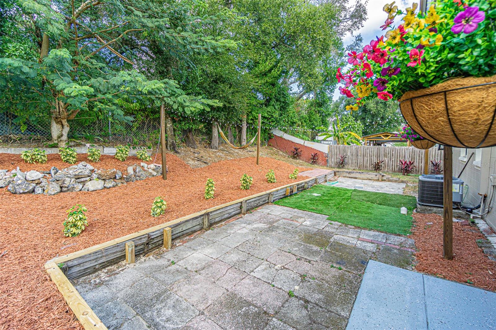 TEMPLE GROVE ESTATES - Residential