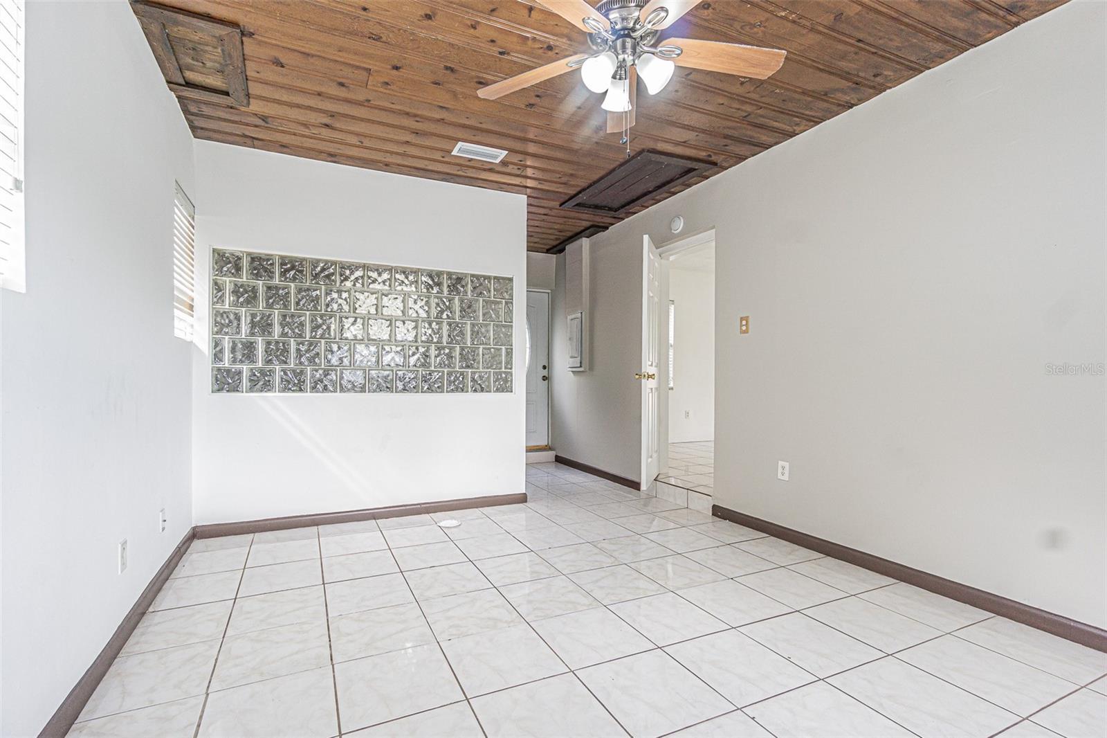 TEMPLE GROVE ESTATES - Residential