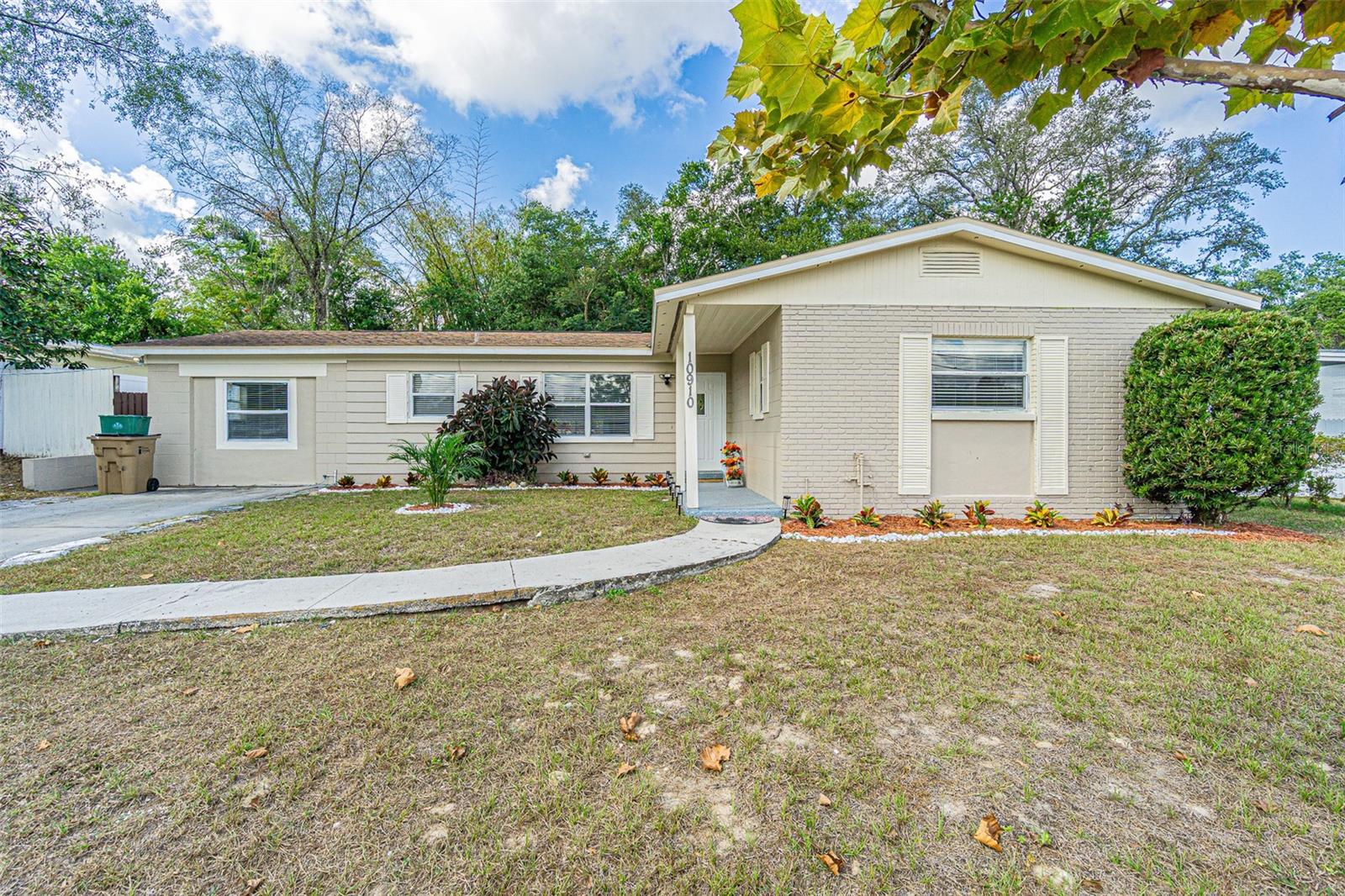 TEMPLE GROVE ESTATES - Residential