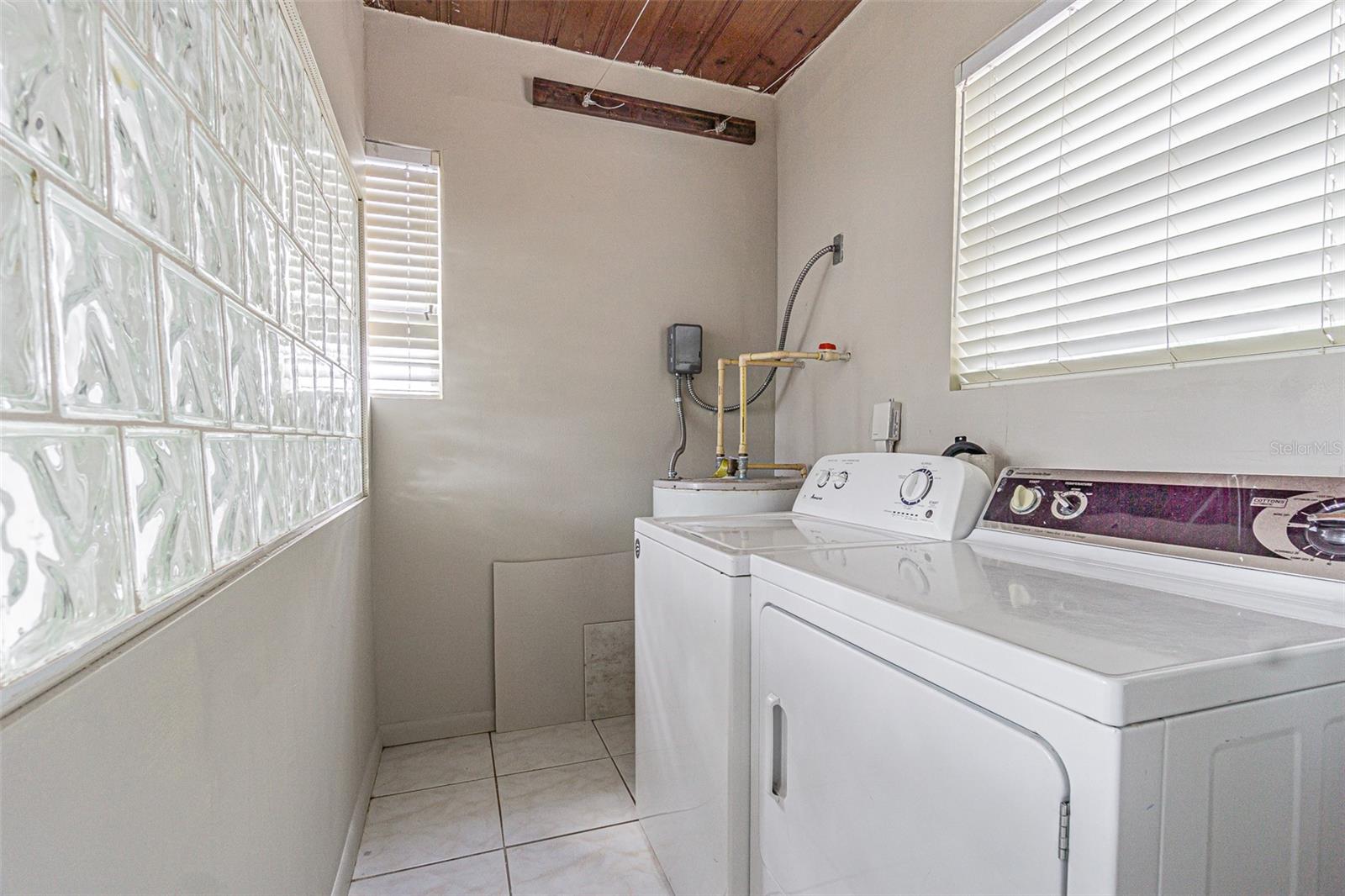 TEMPLE GROVE ESTATES - Residential