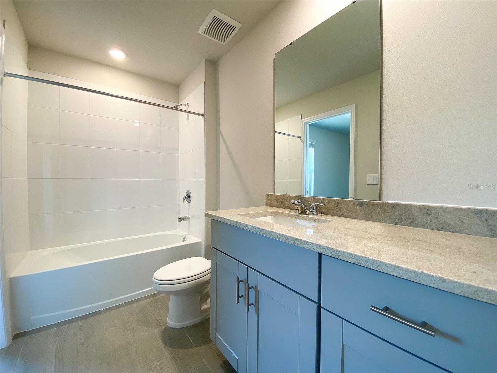 UNION SQUARE - Residential Lease