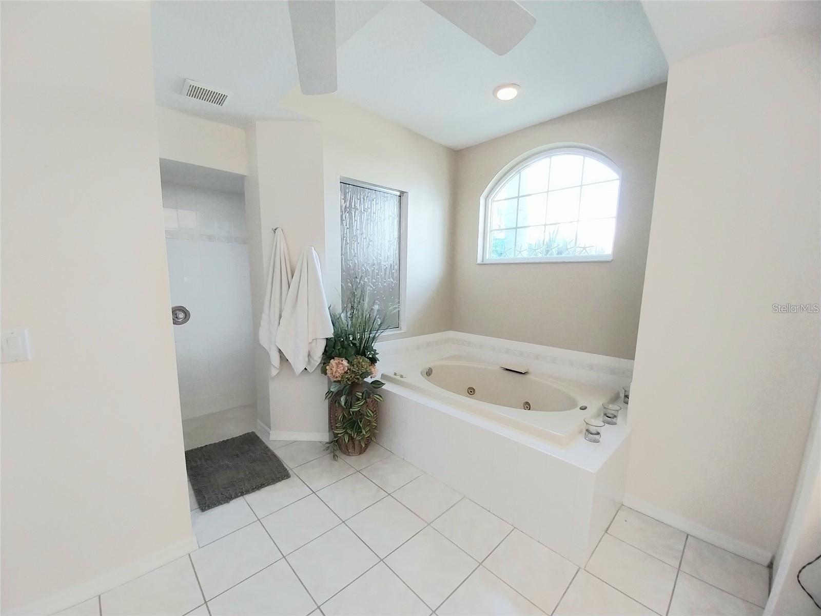 HUNTINGTON POINTE - Residential Lease