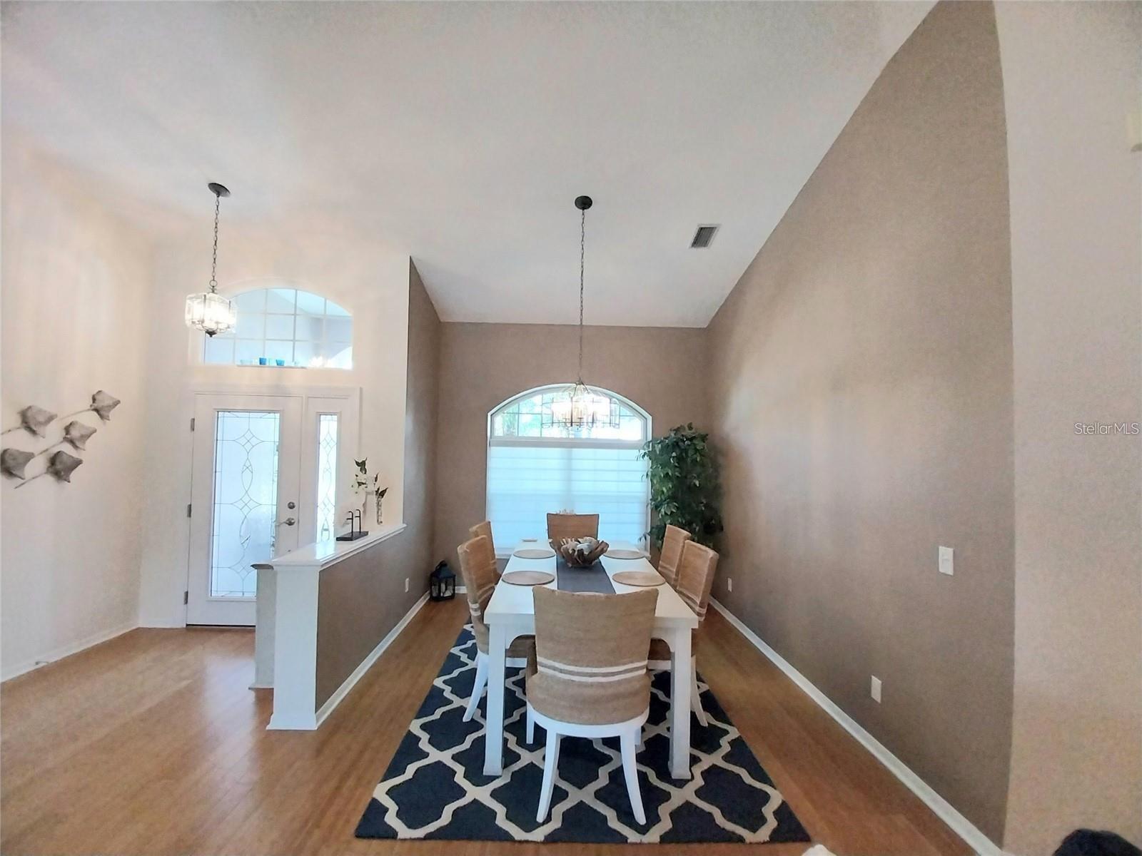 HUNTINGTON POINTE - Residential Lease