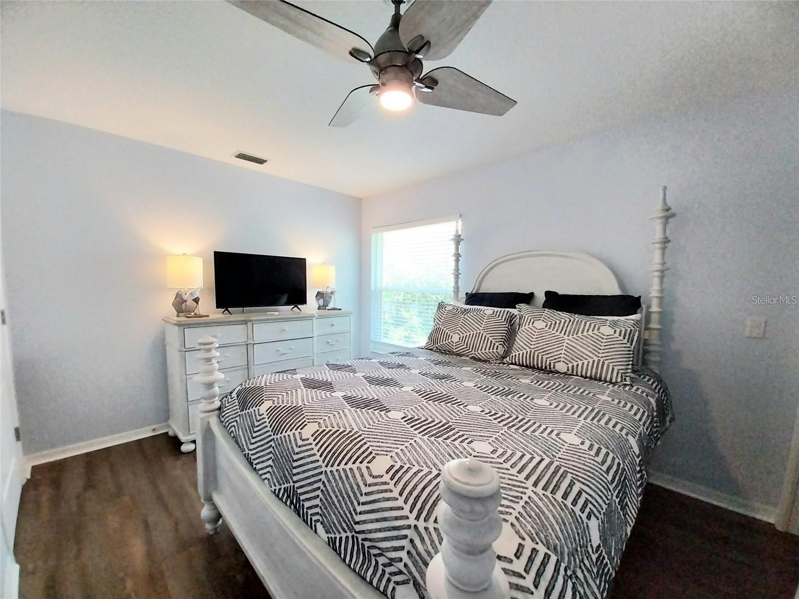 HUNTINGTON POINTE - Residential Lease