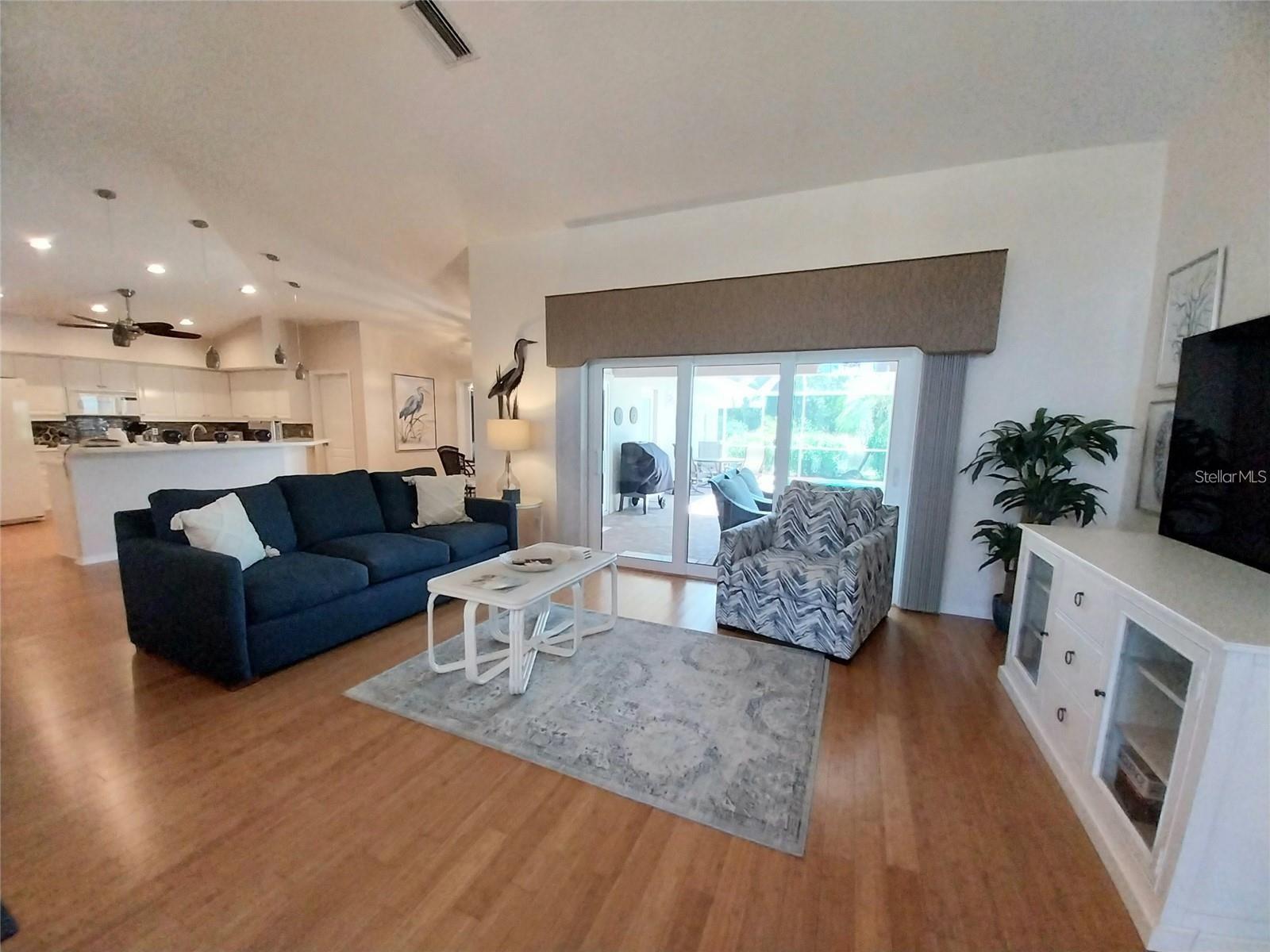 HUNTINGTON POINTE - Residential Lease