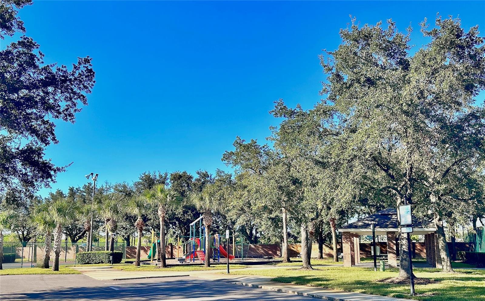 BROOKESTONE 47/63 - Residential