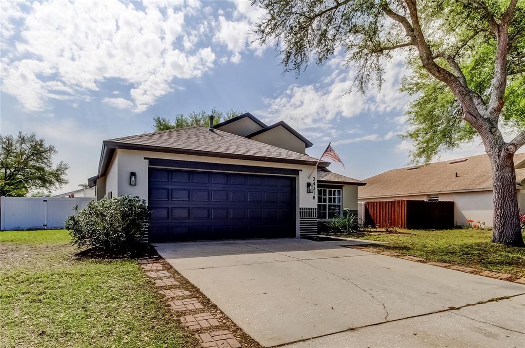 Photo of 24318 Rolling View Court, Lutz, FL 33559 (MLS # TB8487468)