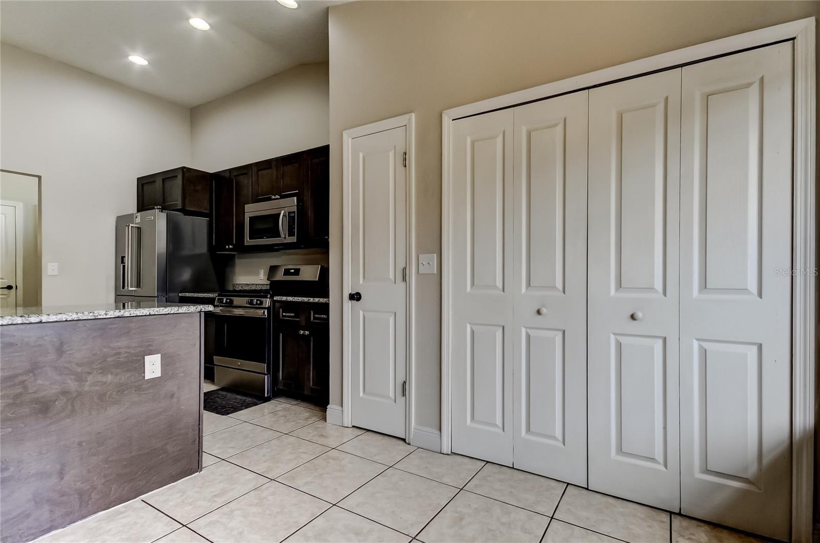 OAK GROVE PH 02 - Residential