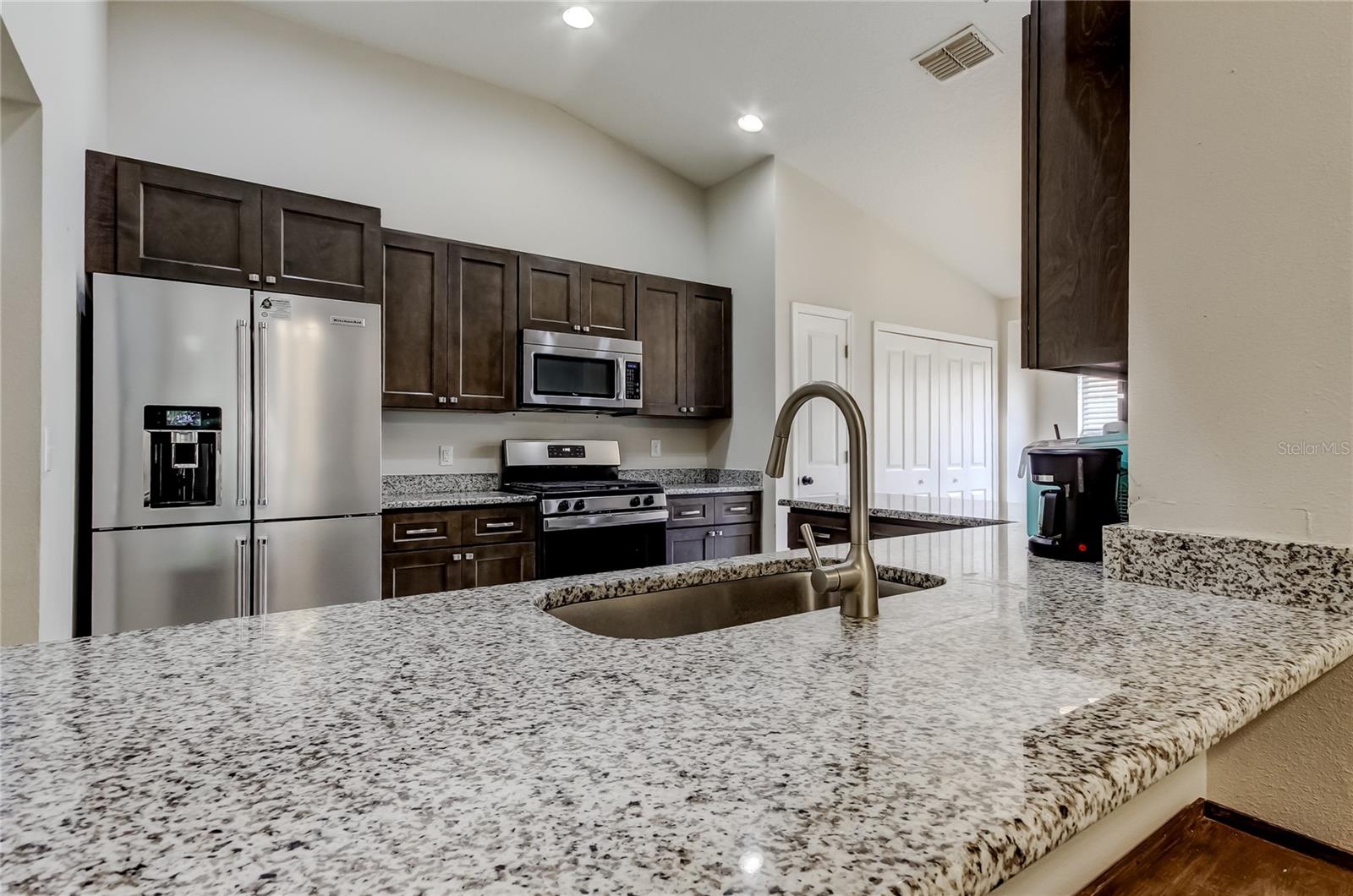 OAK GROVE PH 02 - Residential