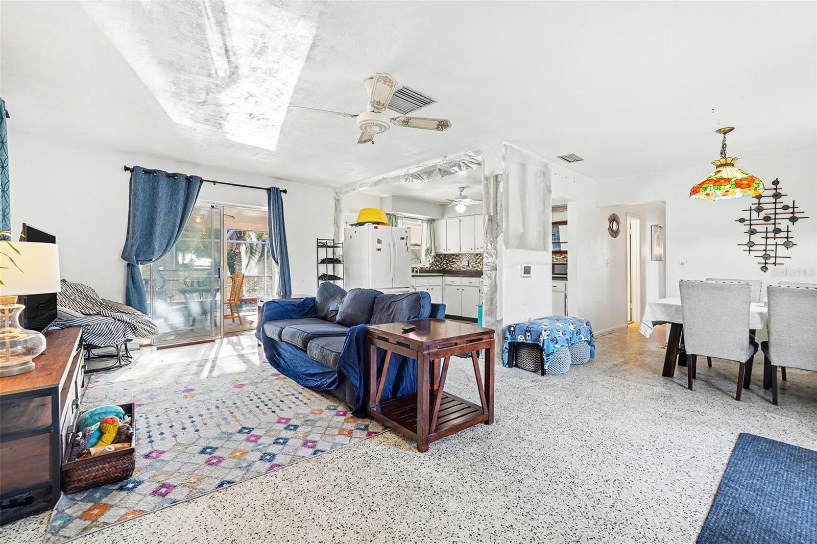 SPRING HILL - Residential