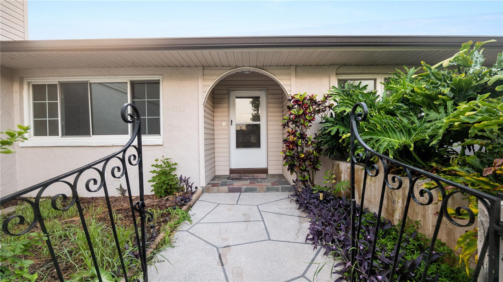 5322 LISA AVENUE