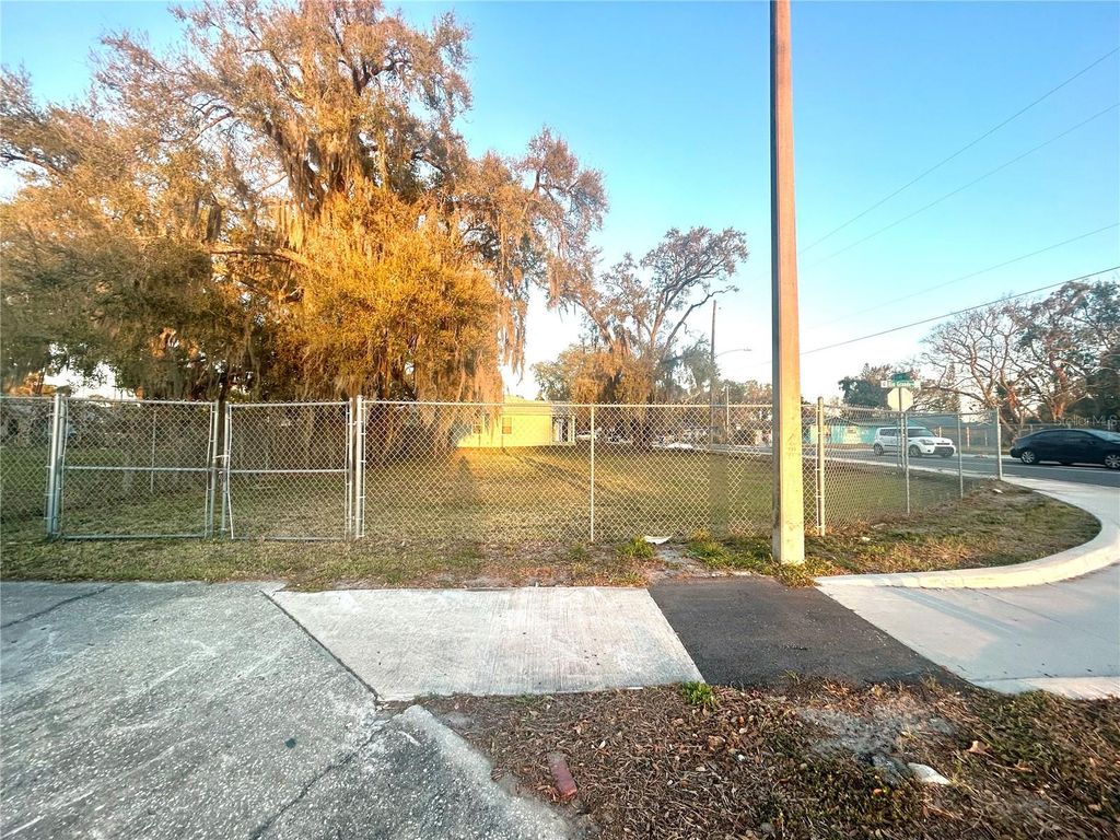 Photo of 2035 S Rio Grande Avenue, Orlando, FL 32805 (MLS # O6392633)