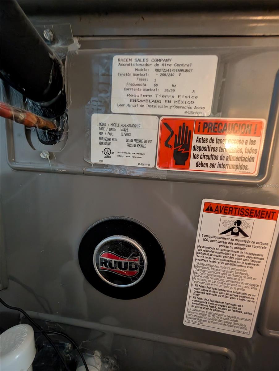 BAYSHORE ON THE LAKE APTS II SEC 3 - Residential