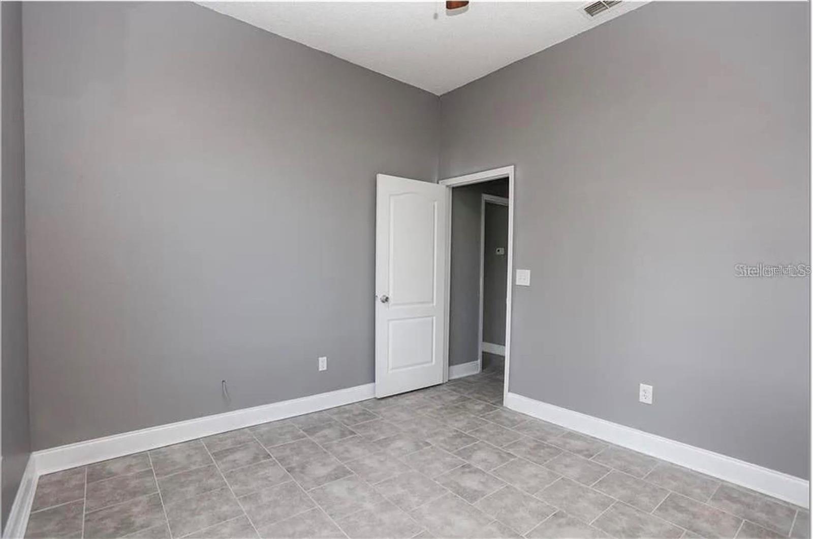 WOODBURY ROAD PATIO HOMES - Residential Lease