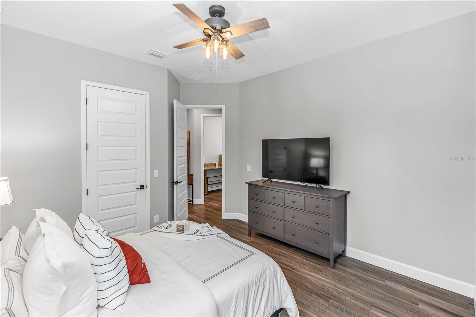 CAPE ORLANDO ESTATES - Residential