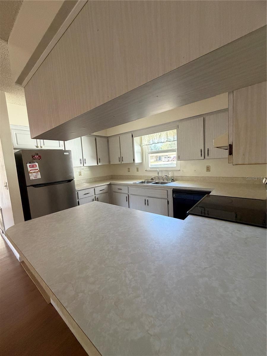 SILVER SPGS SHORES UN 04 - Residential Lease