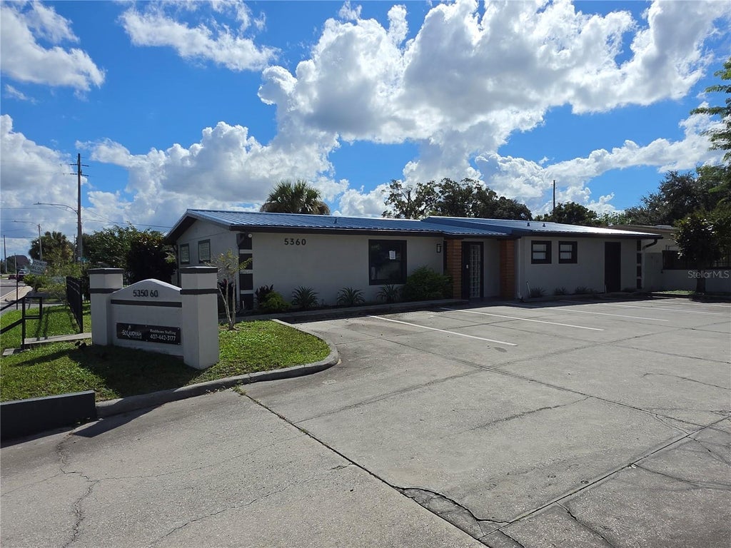 Photo of 5350 Curry Ford Road #Building 2, Orlando, FL 32812 (MLS # O6449312)