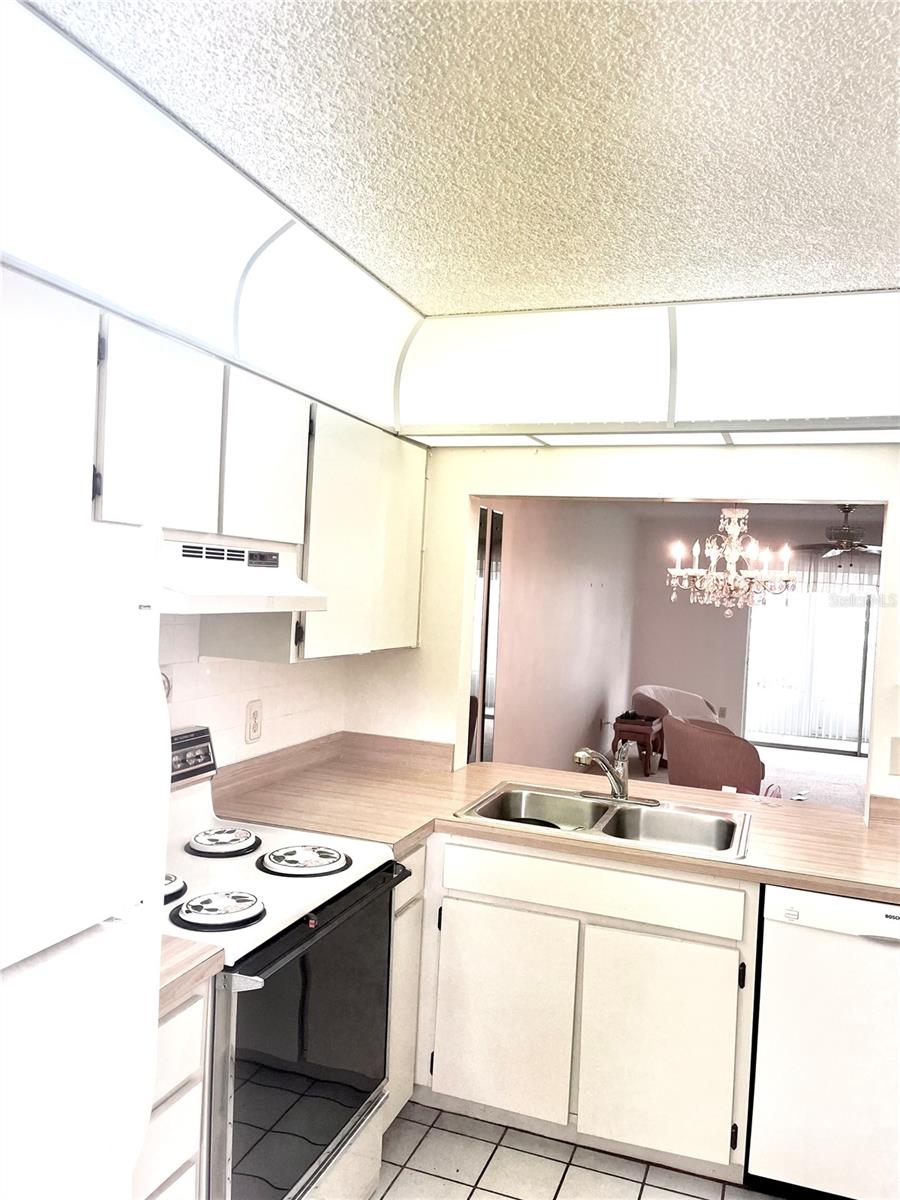 1420 OAK HILL DRIVE 102