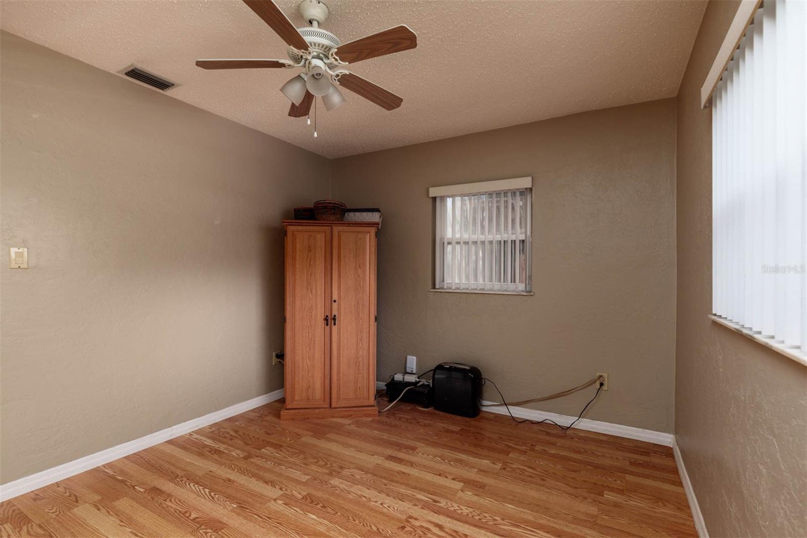 LAKE PEARL ESTATES U - Residential