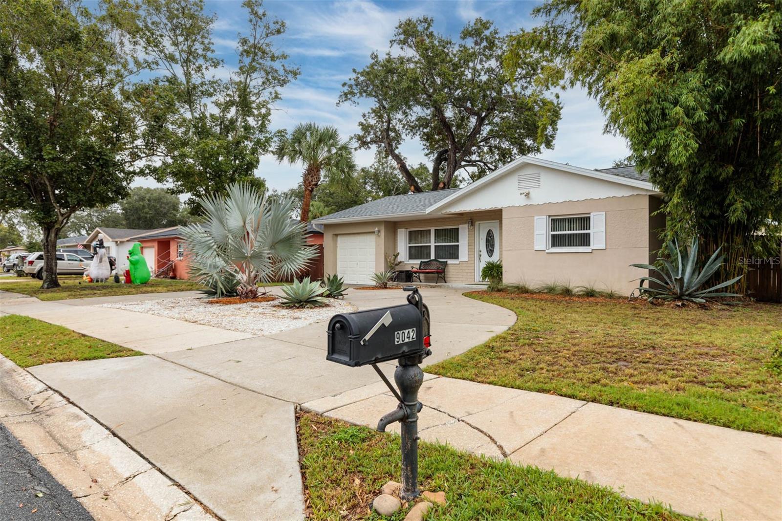 LAKE PEARL ESTATES U - Residential