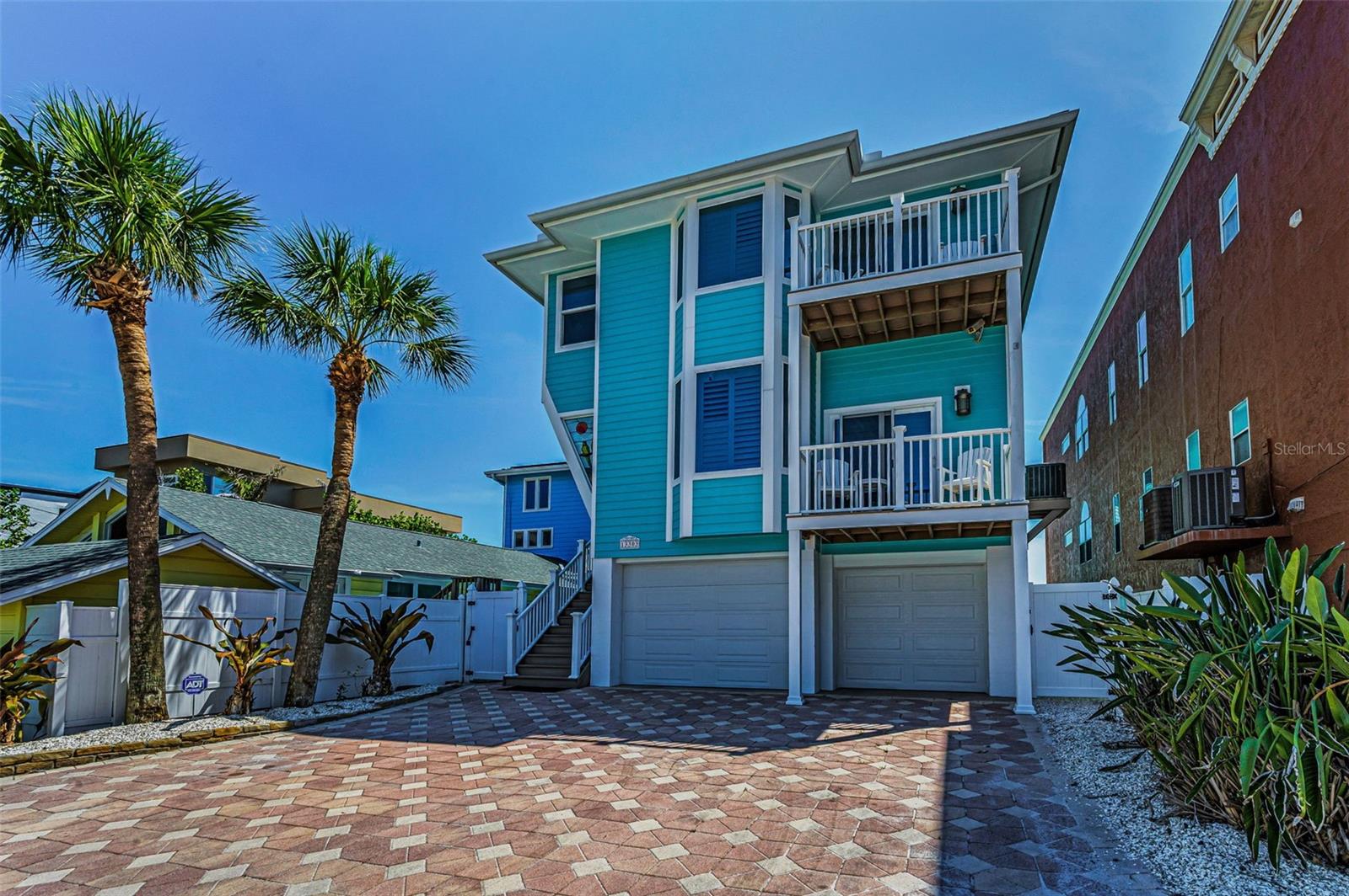 13303 GULF LANE