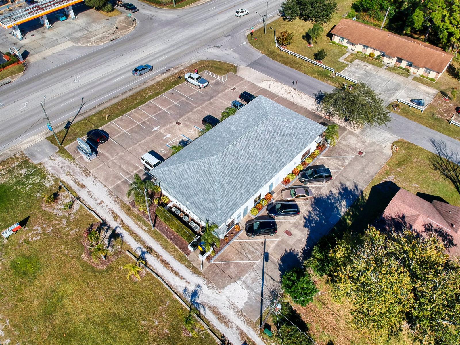 Florida Shores 01 - Commercial Lease