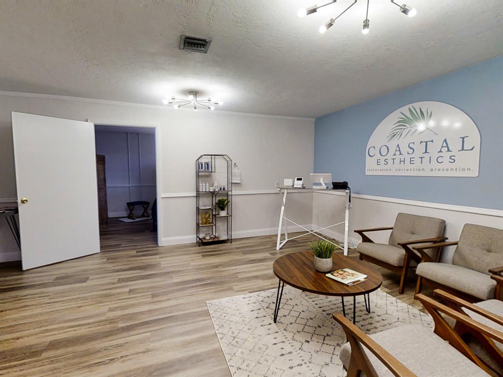 Florida Shores 01 - Commercial Lease