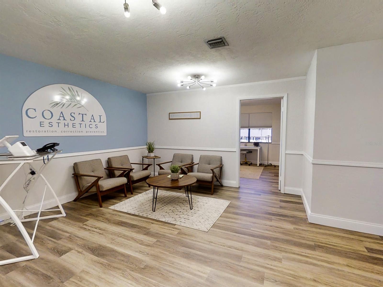 Florida Shores 01 - Commercial Lease