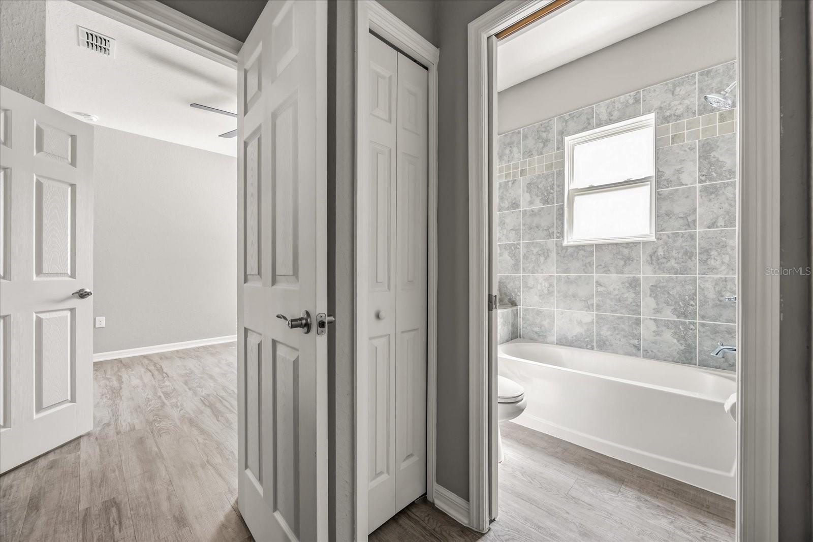 ASTONIA - Residential