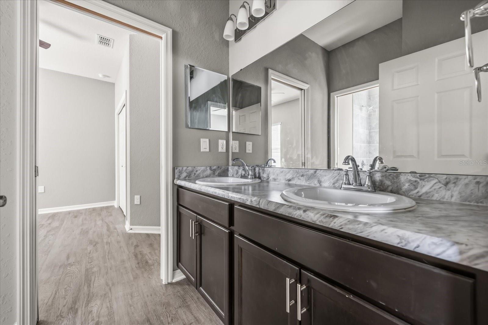 ASTONIA - Residential